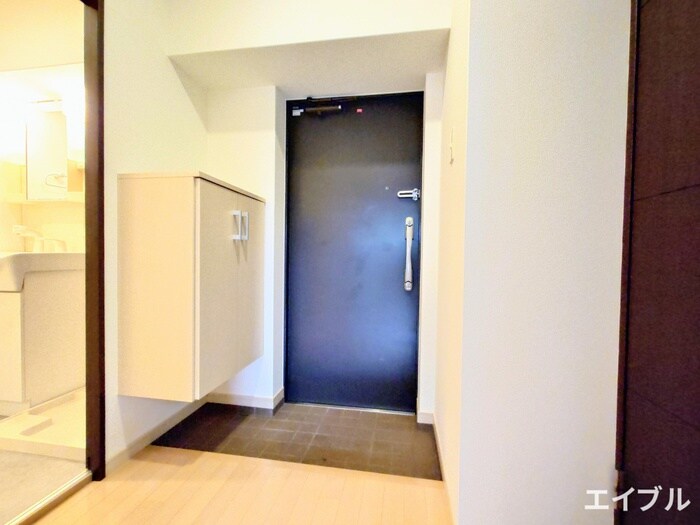 物件内観写真15　(玄関)