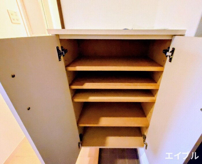 物件内観写真16　(靴箱)