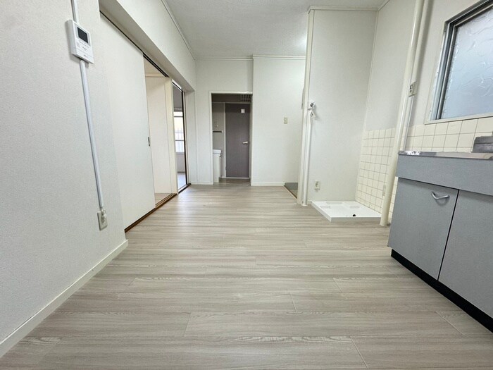 物件内観写真4　(居室)