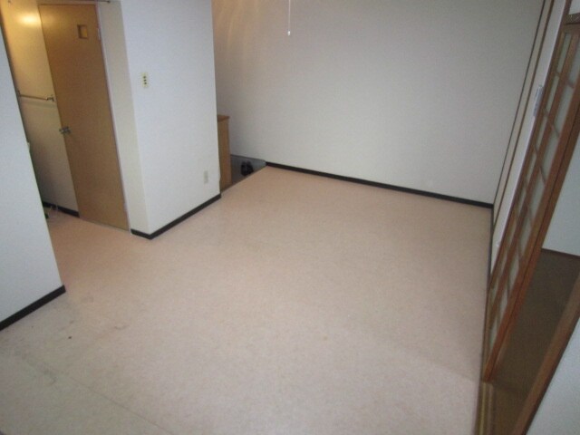 物件内観写真11　(居室)