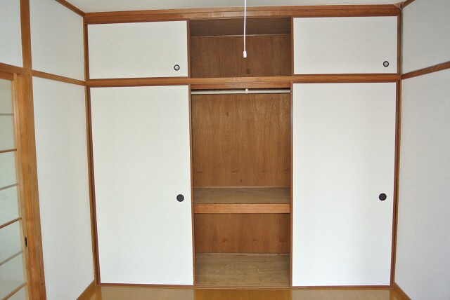 物件内観写真13　(収納)