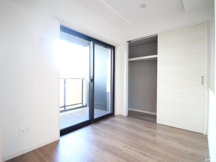 物件内観写真9　(居室)