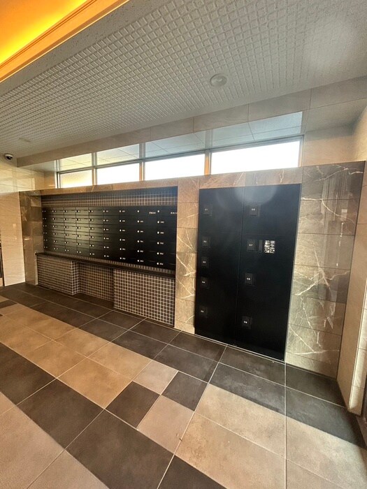 物件外観写真4　(建物設備)