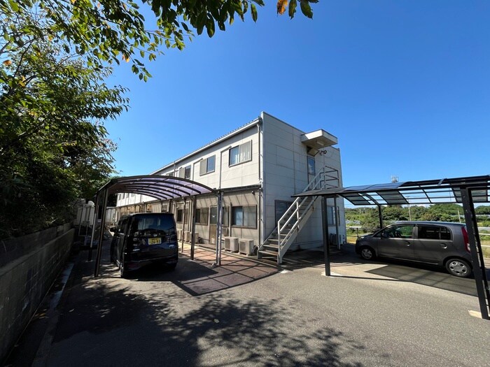 物件外観写真2　(外観写真)