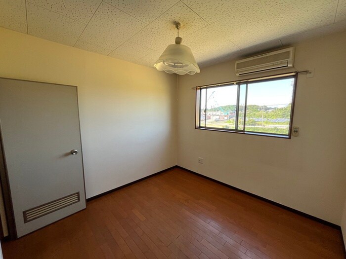 物件内観写真5　(居室)