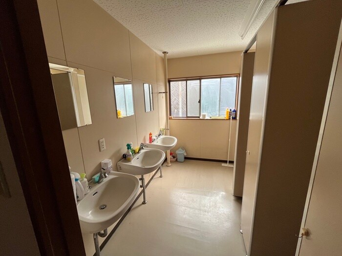 物件内観写真11　(洗面)