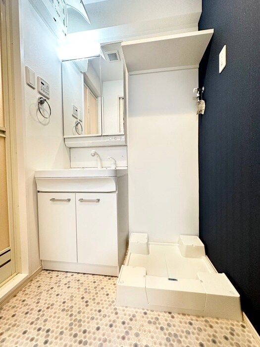 物件内観写真11　(洗面)