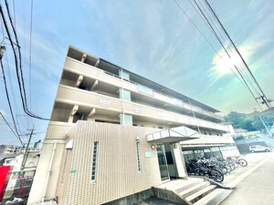 アンデックス折尾外観写真