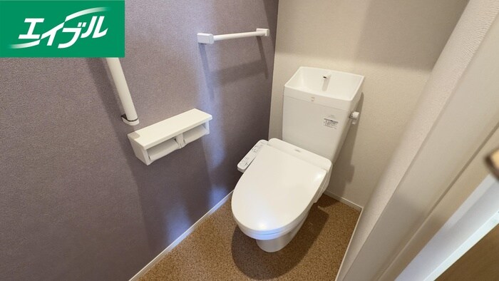 物件内観写真11　(トイレ)