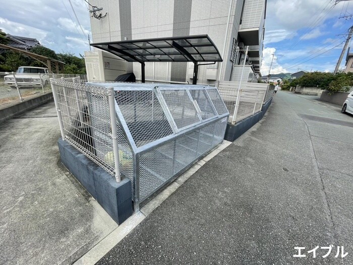 物件外観写真4　(建物設備)