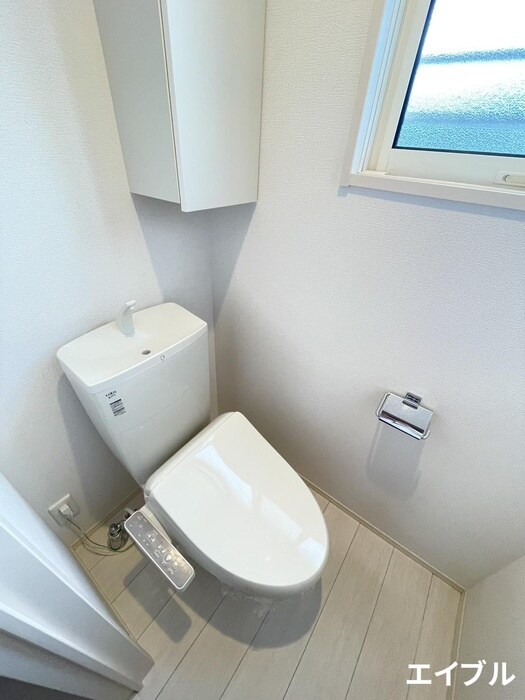 物件内観写真8　(トイレ)