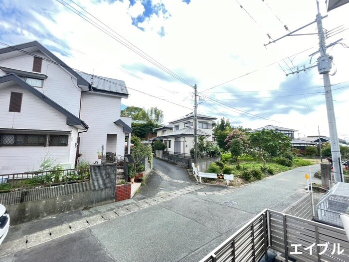 物件内観写真12　(室内からの展望)