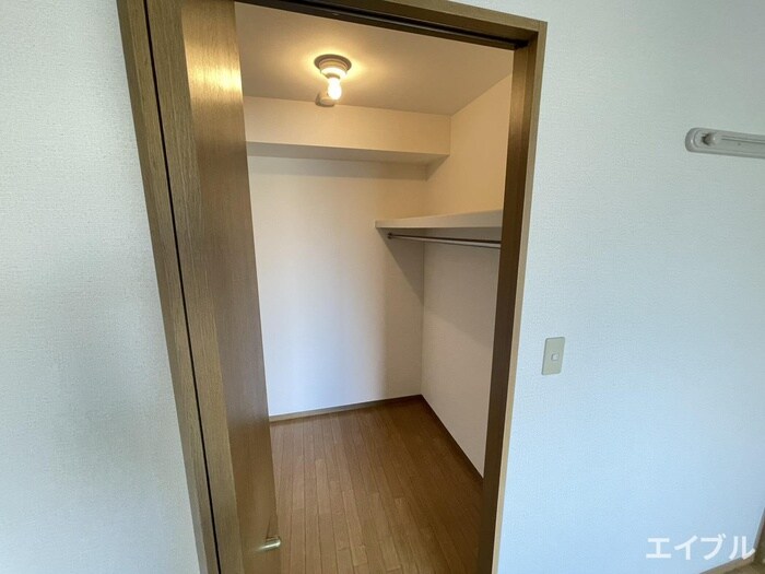 物件内観写真10　(収納)