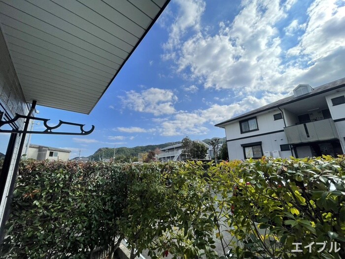 物件内観写真17　(室内からの展望)