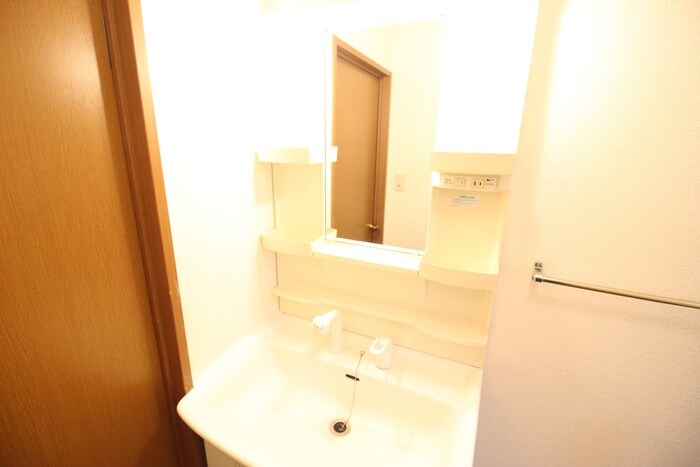 物件内観写真10　(洗面)