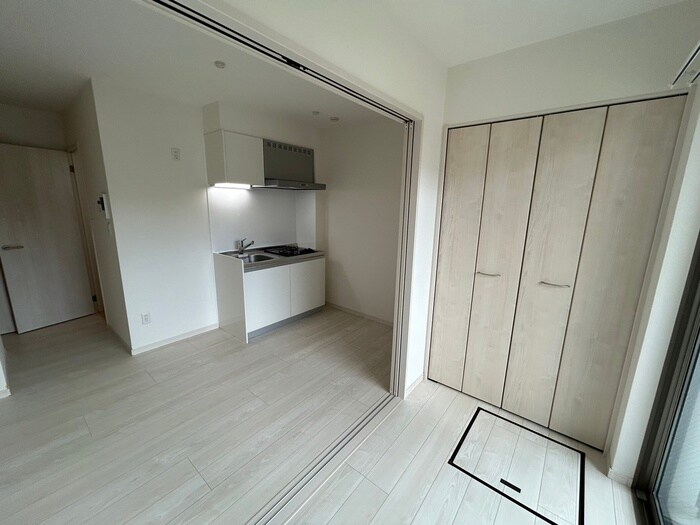 物件内観写真4　(居室)