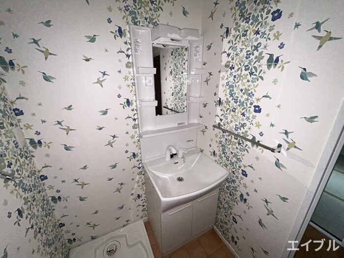 物件内観写真11　(洗面)