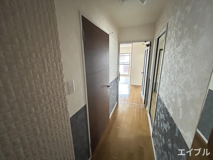 物件内観写真21　(廊下)
