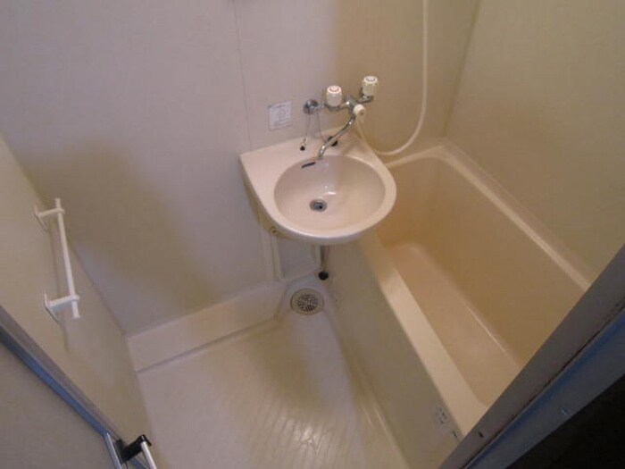 物件内観写真9　(バス／シャワールーム等)