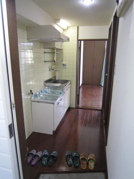 物件内観写真13　(玄関)