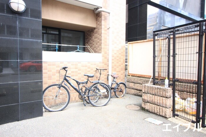 物件外観写真5　(駐輪場)
