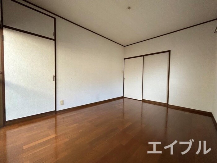 物件内観写真10　(居室)