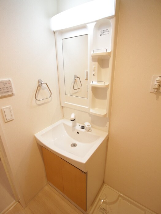 物件内観写真9　(洗面)