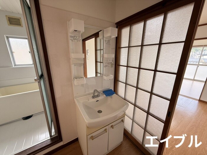 物件内観写真7　(洗面)