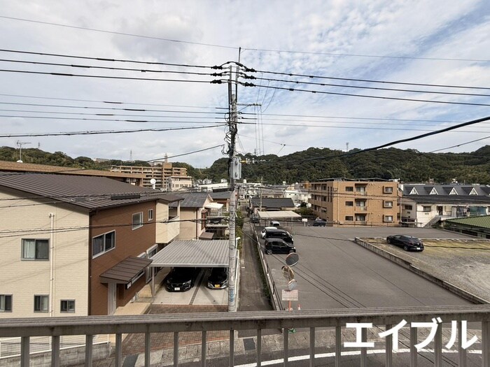 物件内観写真11　(室内からの展望)