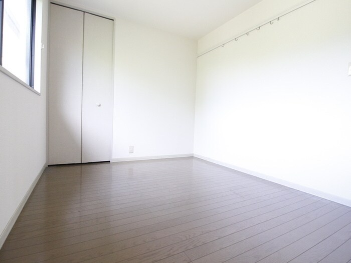 物件内観写真16　(居室)