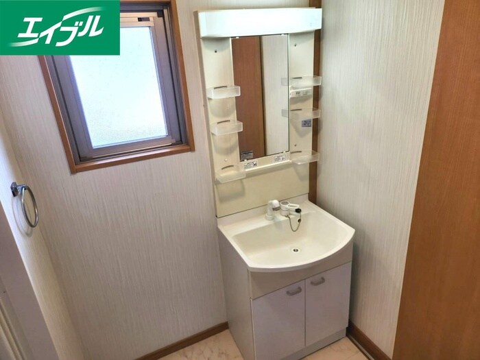 物件内観写真11　(洗面)