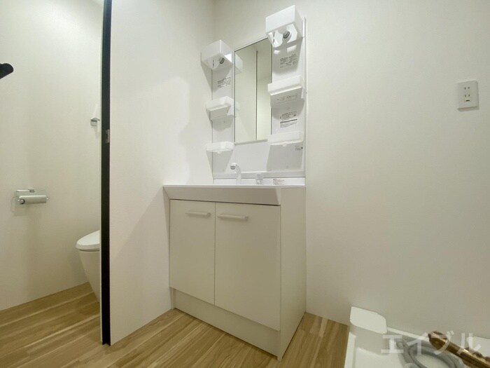 物件内観写真11　(洗面)