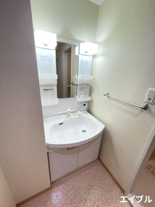 物件内観写真10　(洗面)