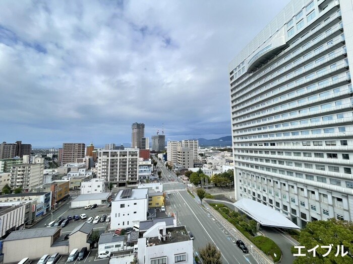 物件内観写真13　(室内からの展望)