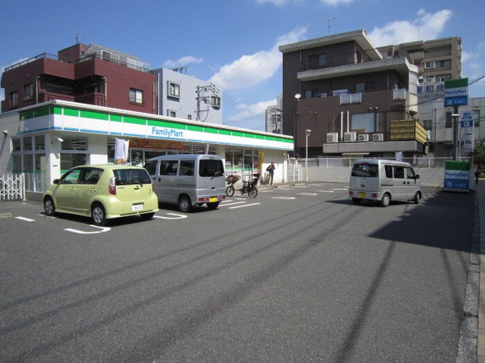 ファミリーマート