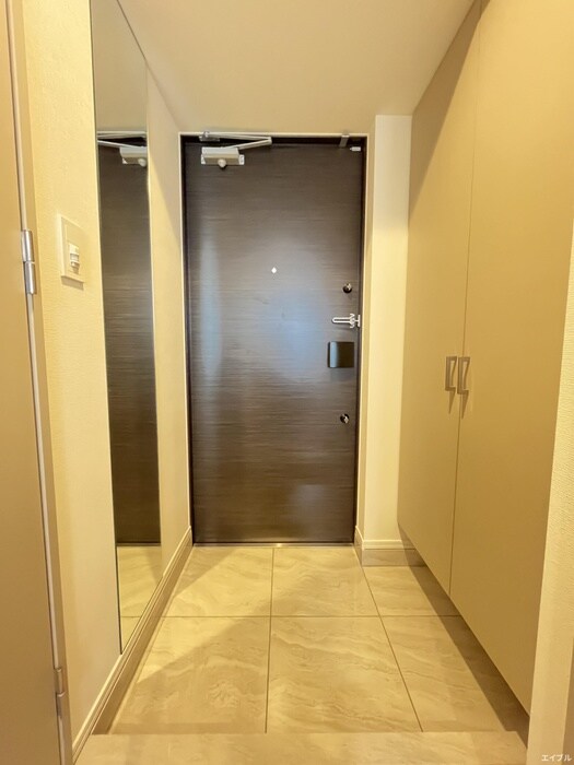 物件内観写真15　(玄関)