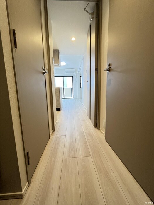 物件内観写真16　(廊下)