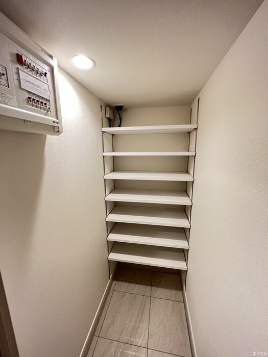 物件内観写真17　(靴箱)