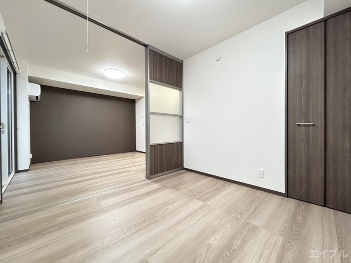 物件内観写真8　(居室)