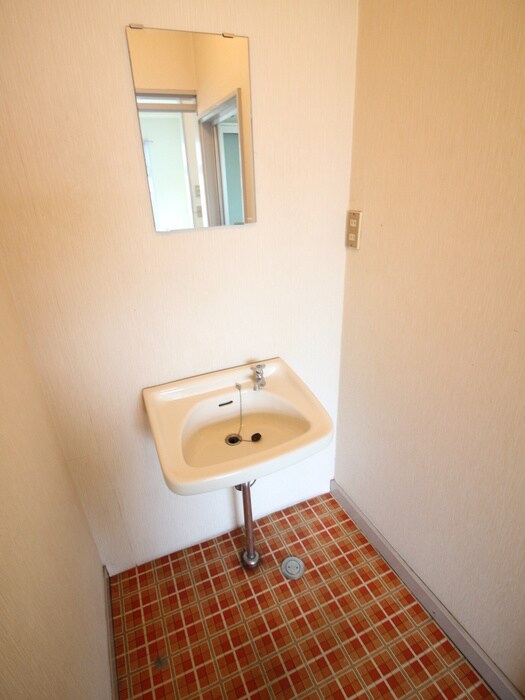 物件内観写真11　(洗面)