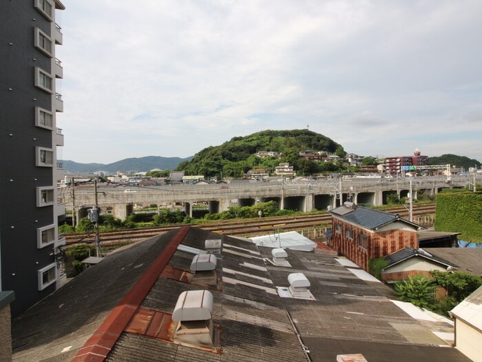 物件内観写真14　(室内からの展望)