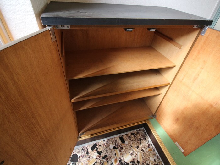 物件内観写真15　(靴箱)