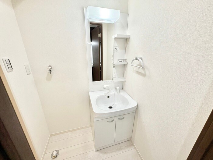 物件内観写真9　(洗面)