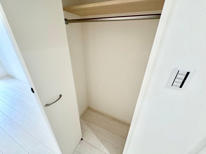物件内観写真10　(収納)