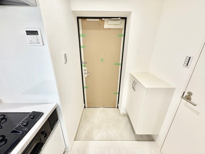 物件内観写真11　(玄関)