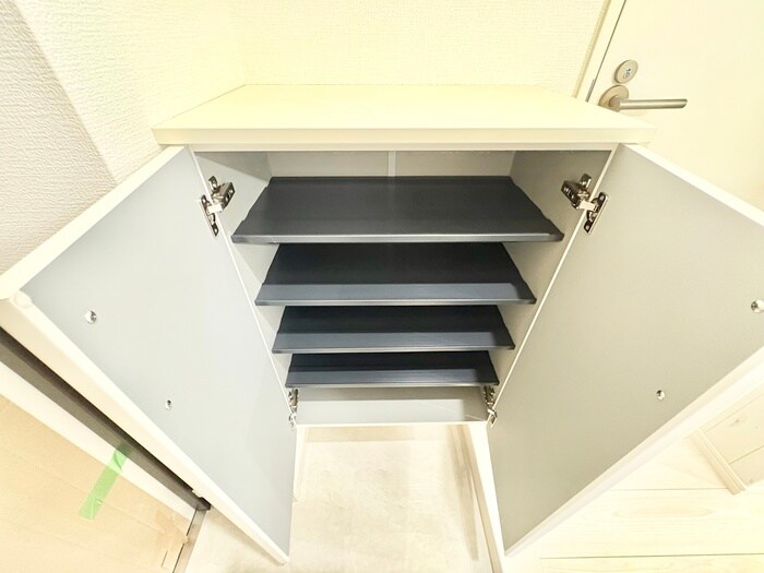 物件内観写真12　(靴箱)