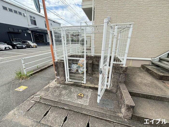 物件外観写真6　(建物設備)