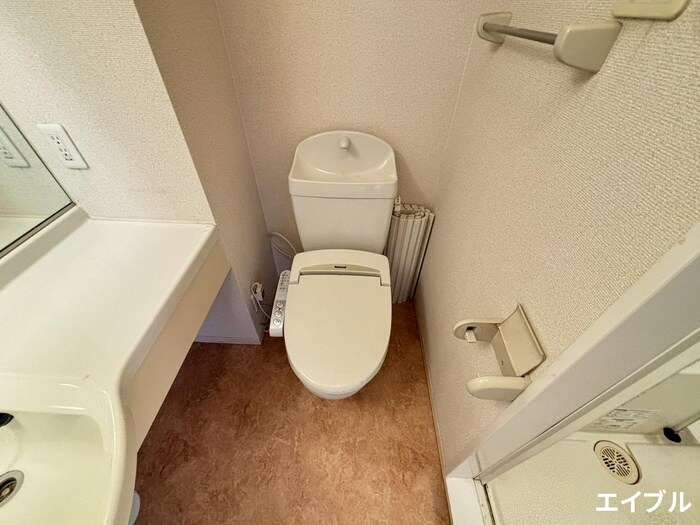 物件内観写真11　(トイレ)