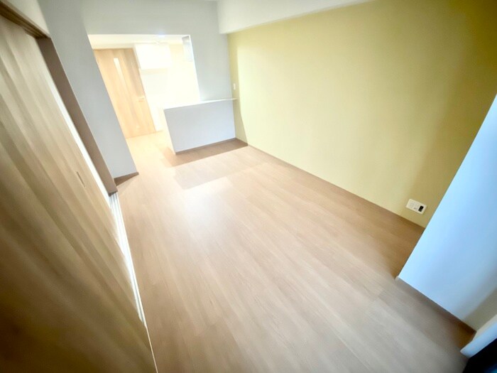 物件内観写真2　(居室)