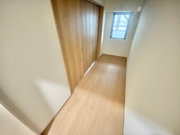 物件内観写真3　(居室)